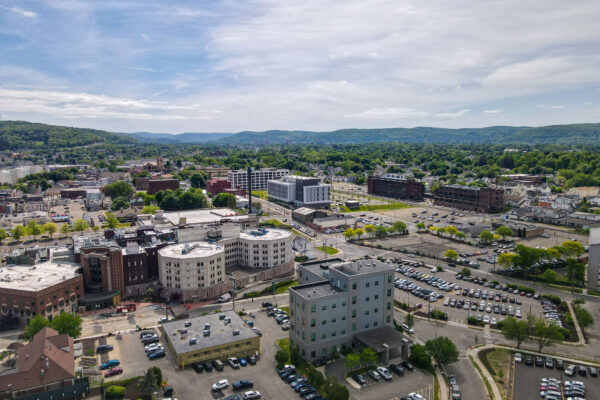 Campus Square is also conveniently situated near the Health Sciences Campus Campus Square is also conveniently situated near the Health Sciences Campus