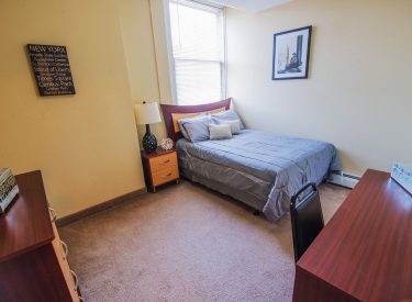 We have 2 or 3 bedrooms floorplans available