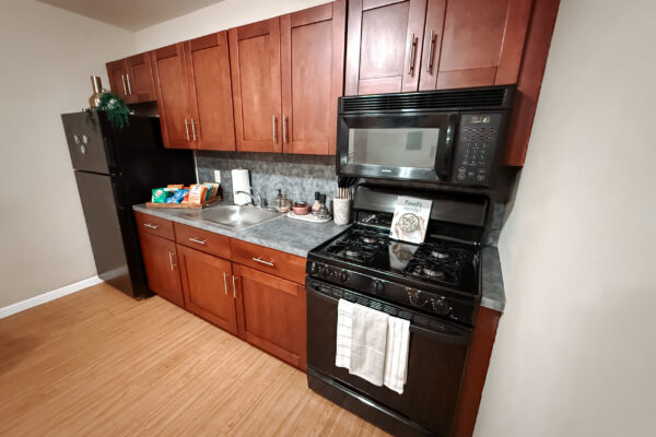 Amenities include dining table, chairs, fridge, stove, microwave Amenities include dining table, chairs, fridge, stove, microwave Amenities include dining table, chairs, fridge, stove, microwave Amenities include dining table, chairs, fridge, stove, microwave